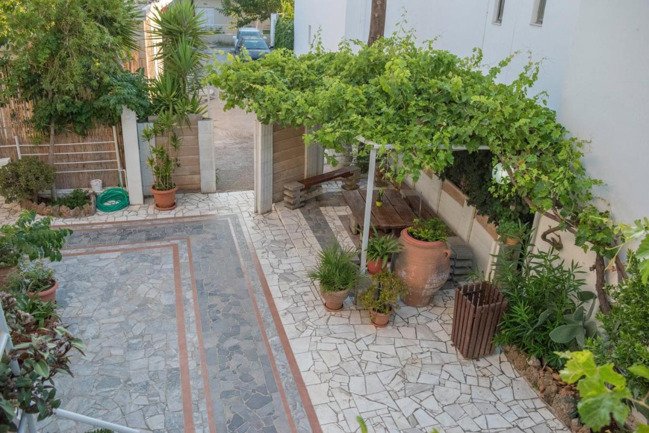 Stefanie Studios Agia Marina Exterior foto